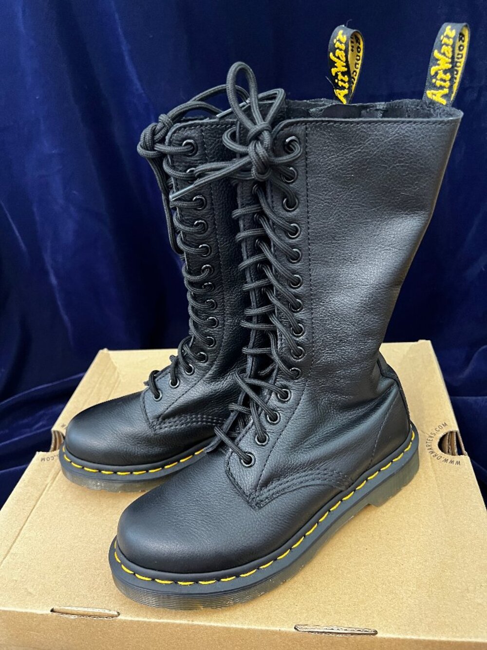 Doc Martens 1B99 14 Eye Zip Boots - Picture 6 of 7